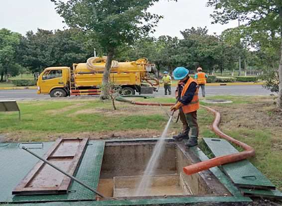 钟楼化油池清理